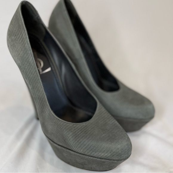 YSL Yves Saint Laurent ALIAMA Lizard Emb Suede Platform Heels US 7 Sz 37.5 Shoes - Picture 3 of 13